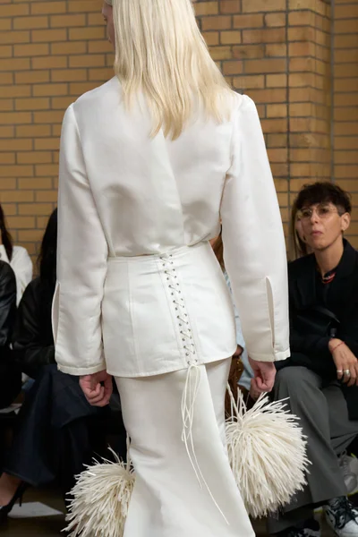 Look 83
